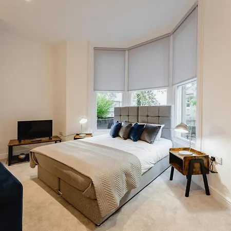 Prescott Court Serviced Apartments Halifax Exterior photo