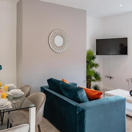 Prescott Court Serviced Apartments Halifax Exterior photo
