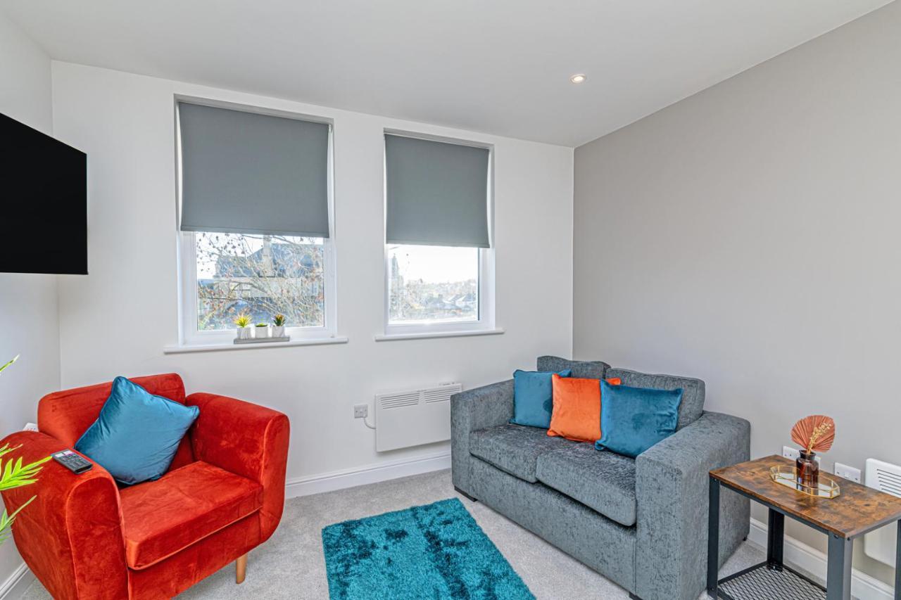 Prescott Court Serviced *