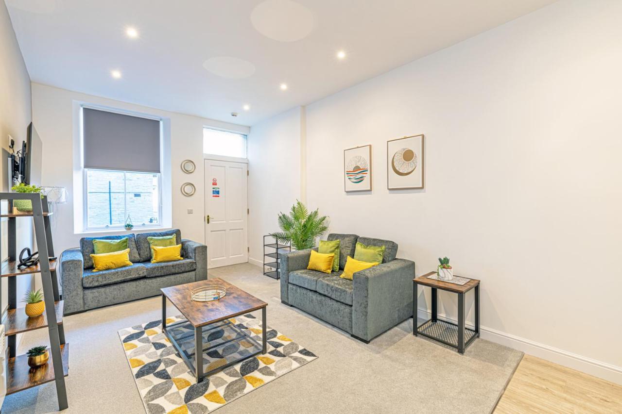 Prescott Court Serviced