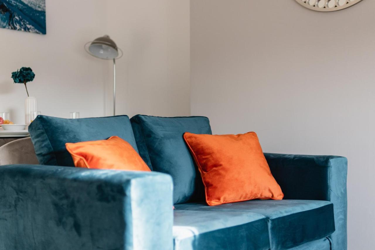 Prescott Court Serviced *